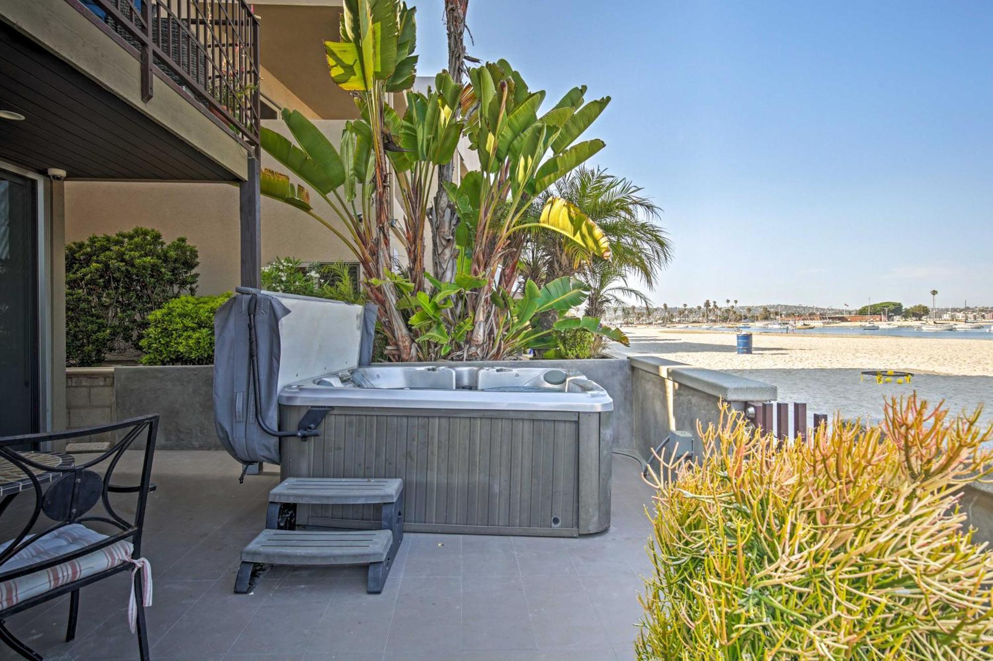 Bayfront San Diego Getaway On Boardwalk With Hot Tub Exterior foto